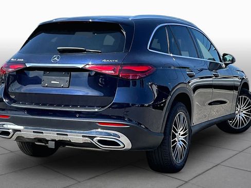 Used 2024 Mercedes-Benz GLC 300 4MATIC image 10