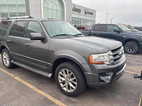 Used 2017 Ford Expedition Limited image 2