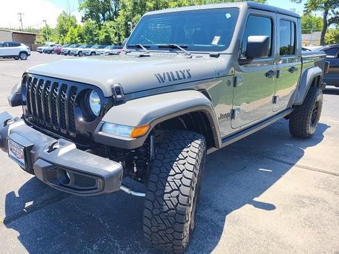 Used 2022 Jeep Gladiator Sport AWD/4WD image 11