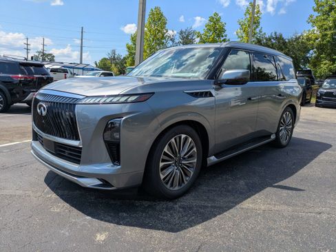 Used 2027 INFINITI QX80 Luxe w/ Cargo Package AWD/4WD image 8