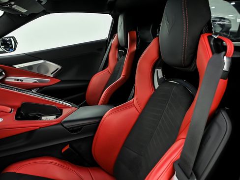 Used 2023 Chevrolet Corvette Stingray Premium Cpe w/ Z51 Performance Package RWD image 19