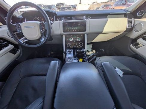 Used 2018 Land Rover Range Rover Supercharged image 12