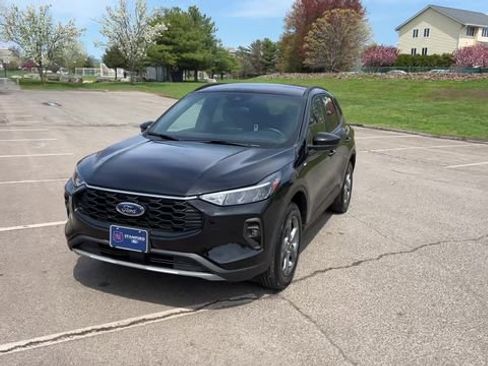Used 2025 Ford Escape ST-Line Select AWD/4WD image 40