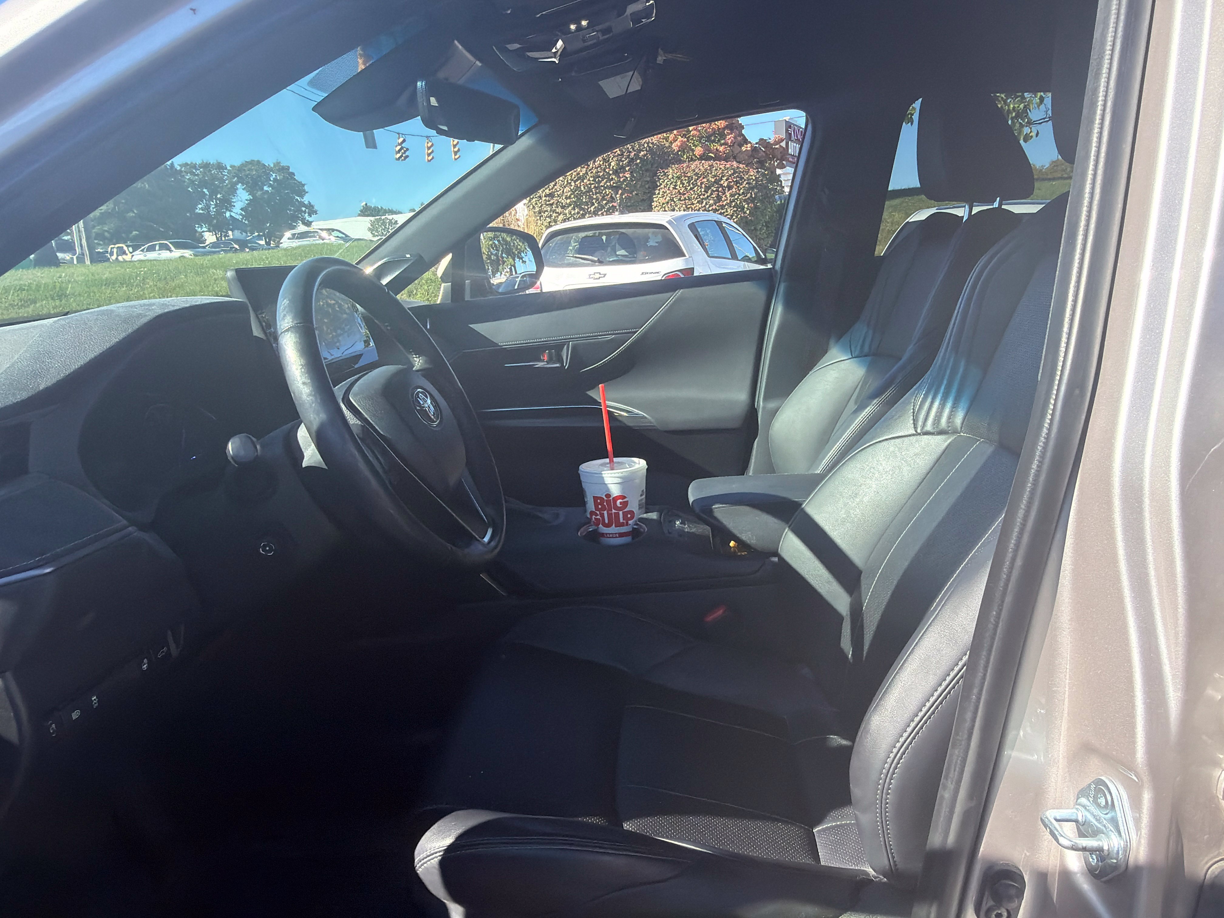 Used 2021 Toyota Venza XLE w/ Softex Package AWD/4WD image 4