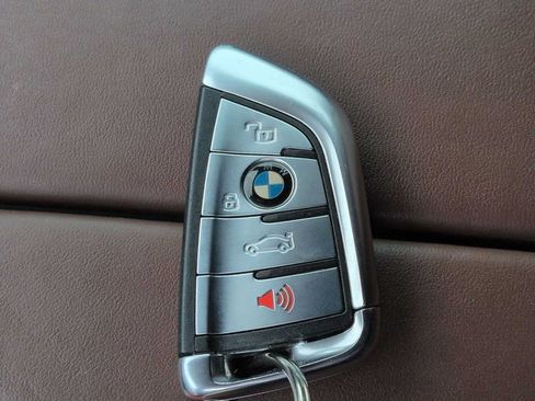 Used 2019 BMW X5 xDrive40i w/ Executive Package AWD/4WD image 37