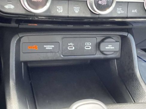 Used 2025 Honda Civic Sport image 38