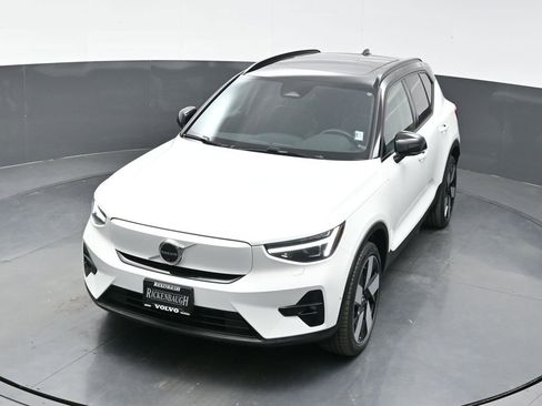 Used 2023 Volvo XC40 Recharge Ultimate w/ Protection Package Premier image 35