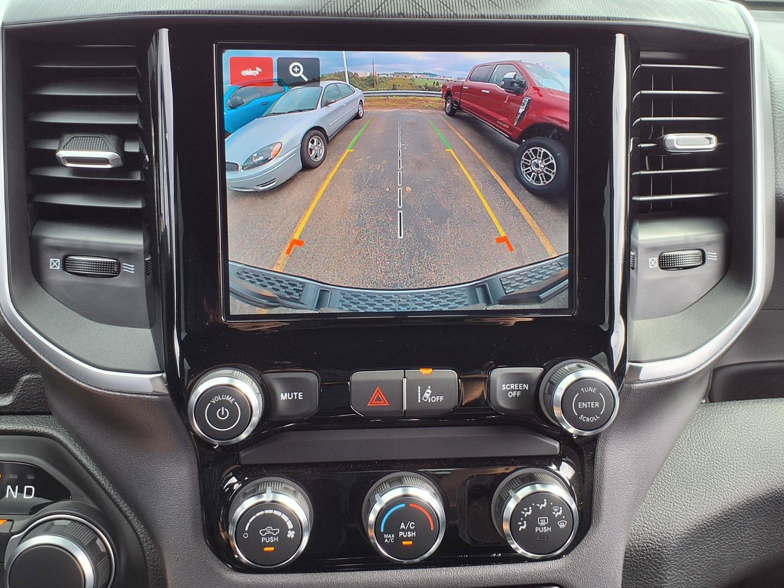 Used 2026 RAM 1500 Express AWD/4WD image 13