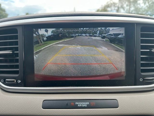 Used 2021 Kia Sportage LX FWD image 11