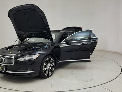 Used 2023 Volvo S90 B6 Plus AWD/4WD image 15