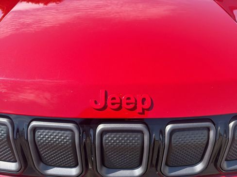 Used 2022 Jeep Compass Limited AWD/4WD image 30