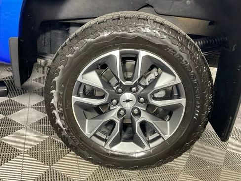 Used 2025 Chevrolet Silverado 1500 LT w/ Max Trailering Package AWD/4WD image 40