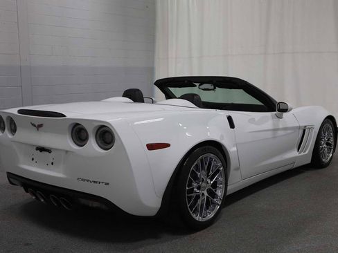 Used 2013 Chevrolet Corvette Grand Sport w/ 3LT Preferred Equipment Group image 9