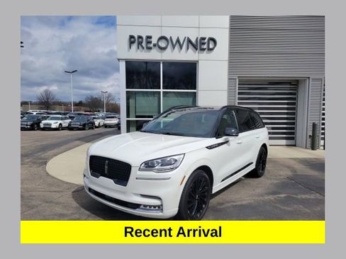 Used 2023 Lincoln Aviator Black Label image 1
