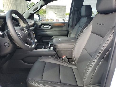 New 2026 GMC Yukon XL Denali image 19