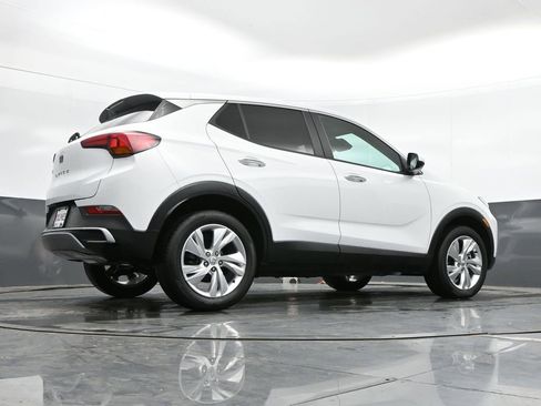 Used 2025 Buick Encore GX Preferred AWD/4WD image 40