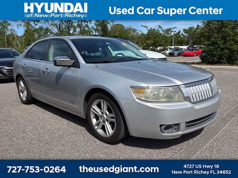 Used 2009 Lincoln MKZ image 4