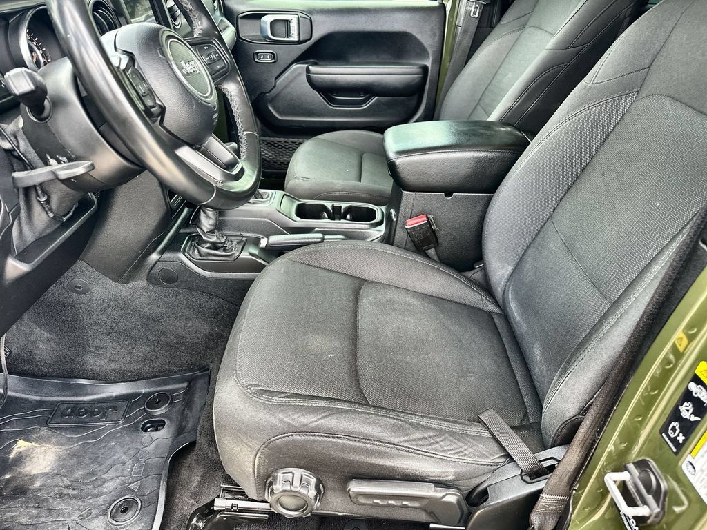 Used 2021 Jeep Gladiator Sport AWD/4WD image 24