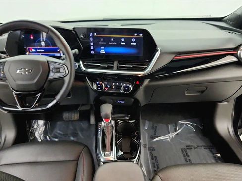 Used 2025 Chevrolet Trax RS w/ Driver Confidence Package image 34