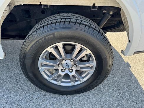 Used 2018 Ford F150 Lariat image 7