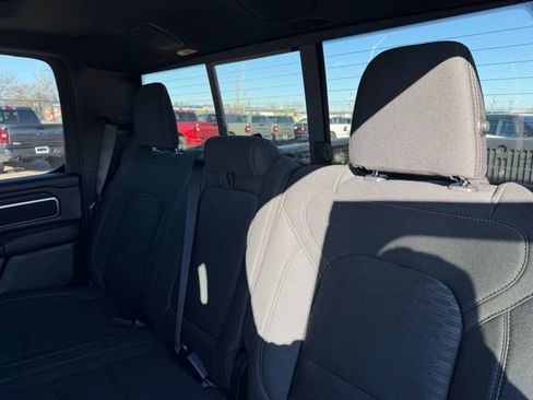 Used 2026 RAM 1500 4x4 Crew Cab image 10