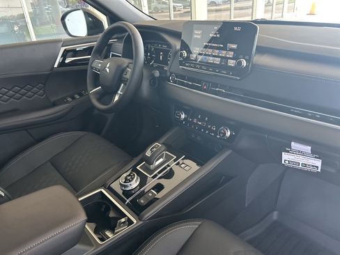 New 2025 Mitsubishi Outlander SEL Black Edition image 21