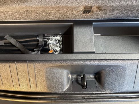 Used 2024 Lexus GX 550 image 29