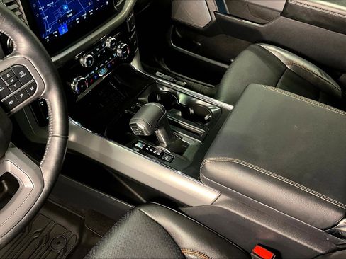 Used 2024 Ford F150 Lariat w/ FX4 Off-Road Package image 19