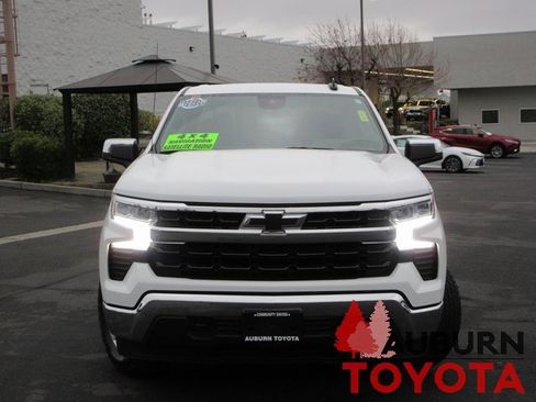 Used 2025 Chevrolet Silverado 1500 LT w/ LPO, Dark Essentials Package image 25