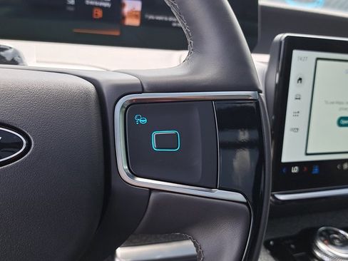 New 2025 Ford Expedition Tremor image 28