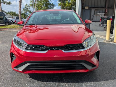 Certified 2023 Kia Forte LXS FWD image 7