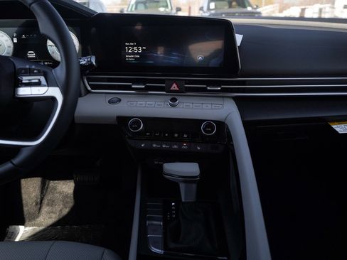 New 2026 Hyundai Elantra Limited image 14