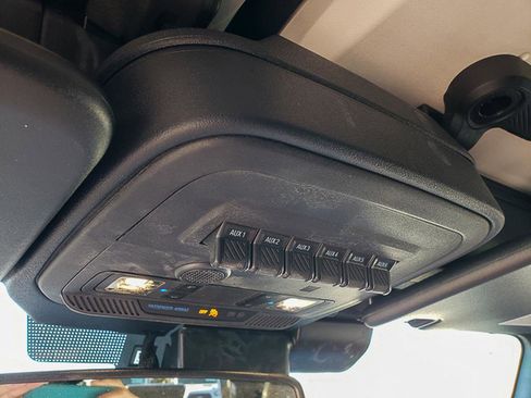 New 2025 Ford Bronco Raptor image 13