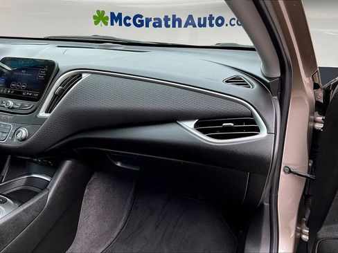 Used 2024 Chevrolet Malibu LT FWD image 24