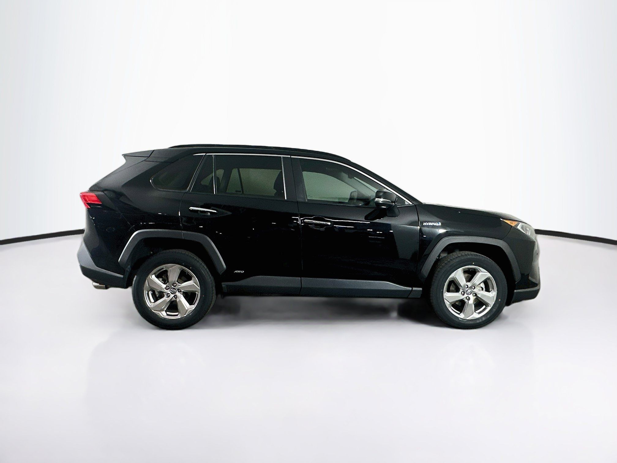 Used 2021 Toyota RAV4 Limited AWD/4WD image 10