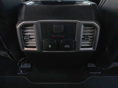 Used 2019 Ford F150 Platinum image 32