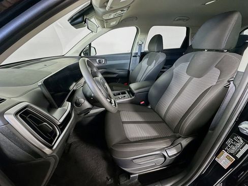 Certified 2024 Kia Sorento LX FWD image 26