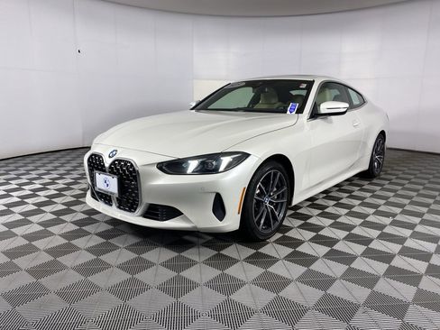 Used 2025 BMW 430i xDrive Coupe w/ Premium Package image 3