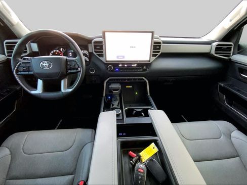 Used 2023 Toyota Tundra Limited AWD/4WD image 15