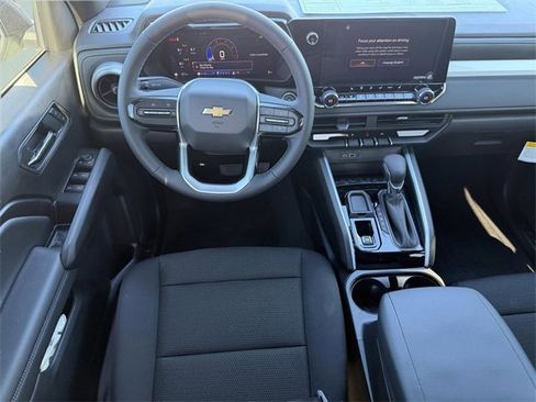 New 2025 Chevrolet Colorado LT image 13