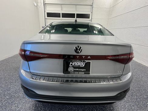 New 2026 Volkswagen Jetta SE FWD image 5