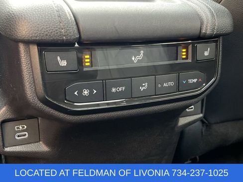 Used 2025 Toyota Grand Highlander AWD image 38