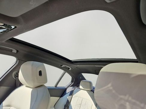 Certified 2024 BMW i5 eDrive40i w/ Premium Package image 13