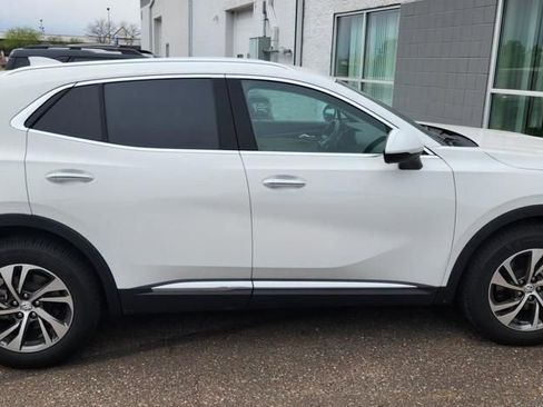 Used 2023 Buick Envision Essence AWD/4WD image 3