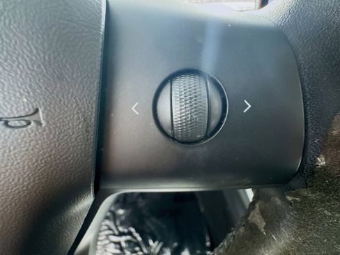 Used 2020 Tesla Model Y Long Range AWD/4WD image 12
