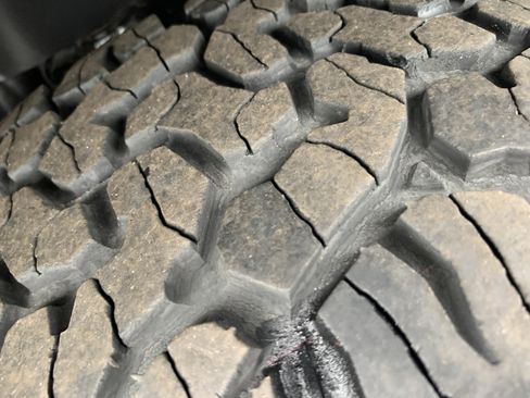 Used 2023 Jeep Wrangler Sport image 11