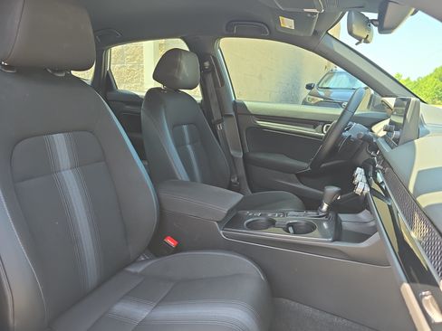 Used 2023 Honda Civic Sport image 10