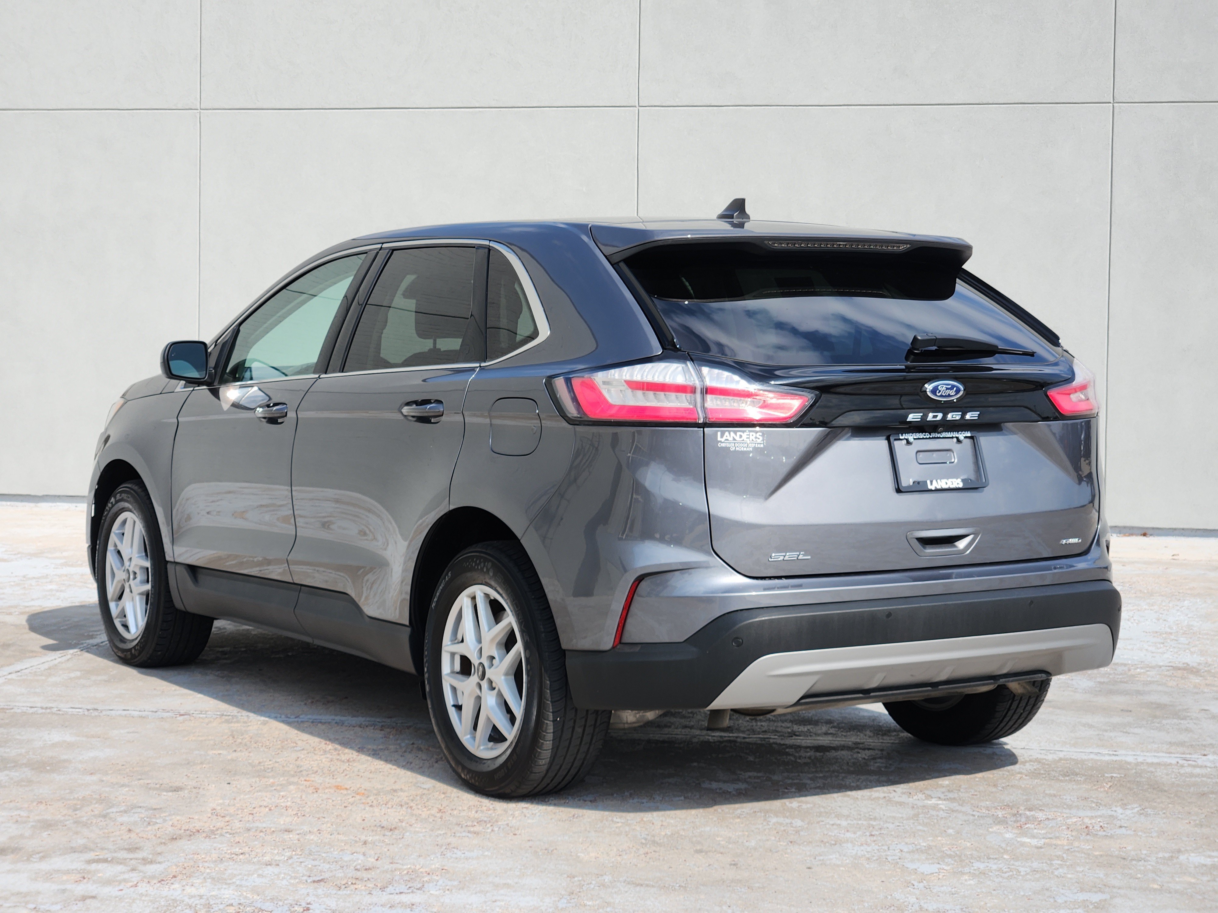 Used 2024 Ford Edge SEL AWD/4WD image 6