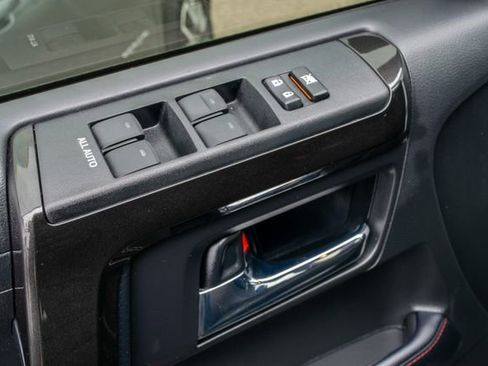 Used 2024 Toyota 4Runner TRD Off-Road image 15