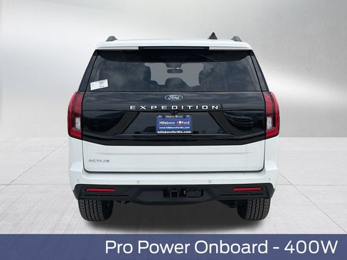 New 2026 Ford Expedition Active image 9